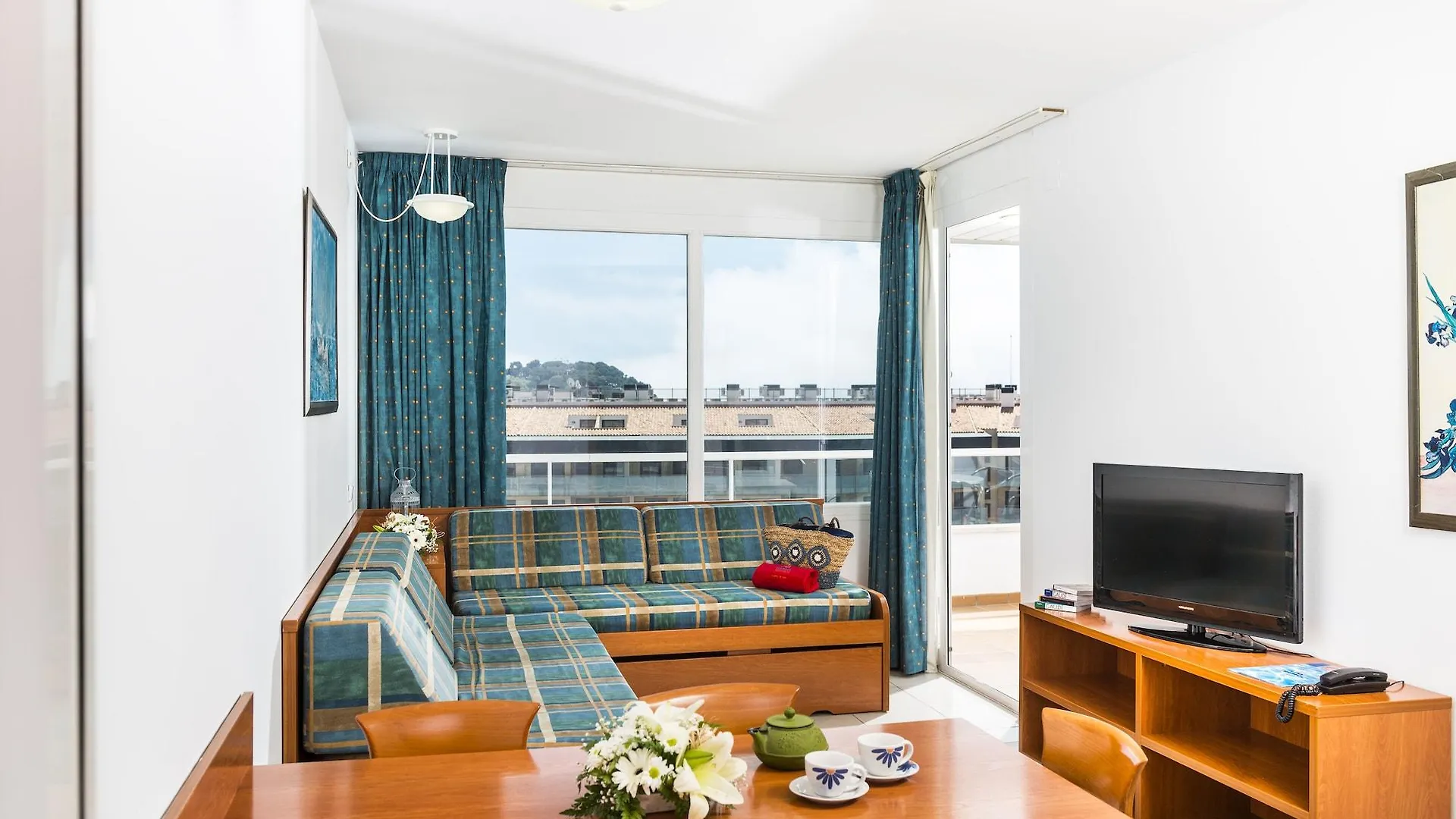 Aparthotel Costa Encantada Lloret de Mar Hotel