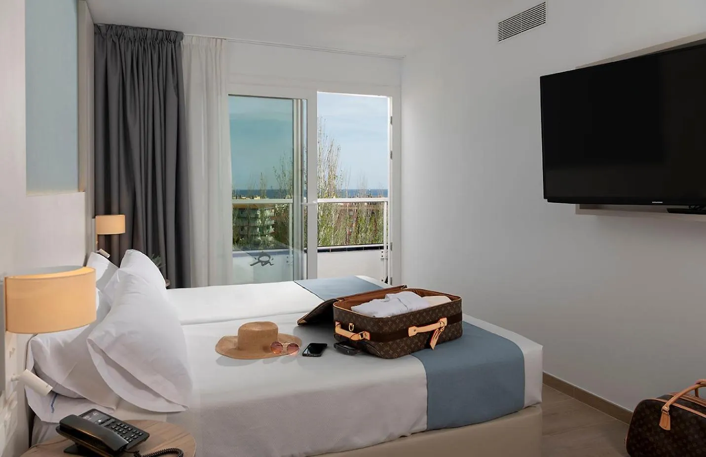 Aparthotel Costa Encantada Lloret de Mar