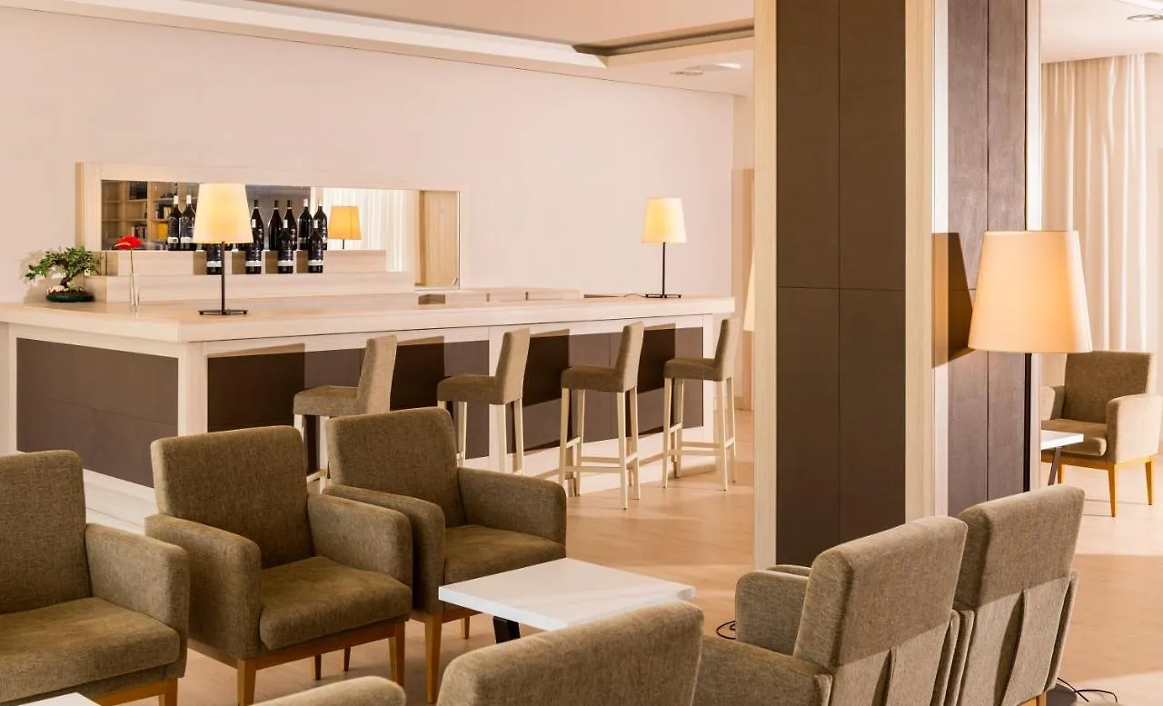 Aparthotel Costa Encantada Lloret de Mar 4*,