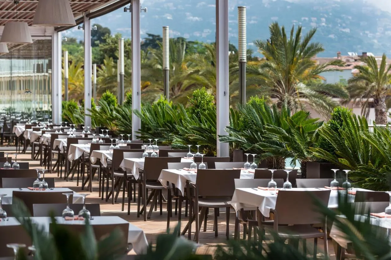 Hotel Aparthotel Costa Encantada Lloret de Mar