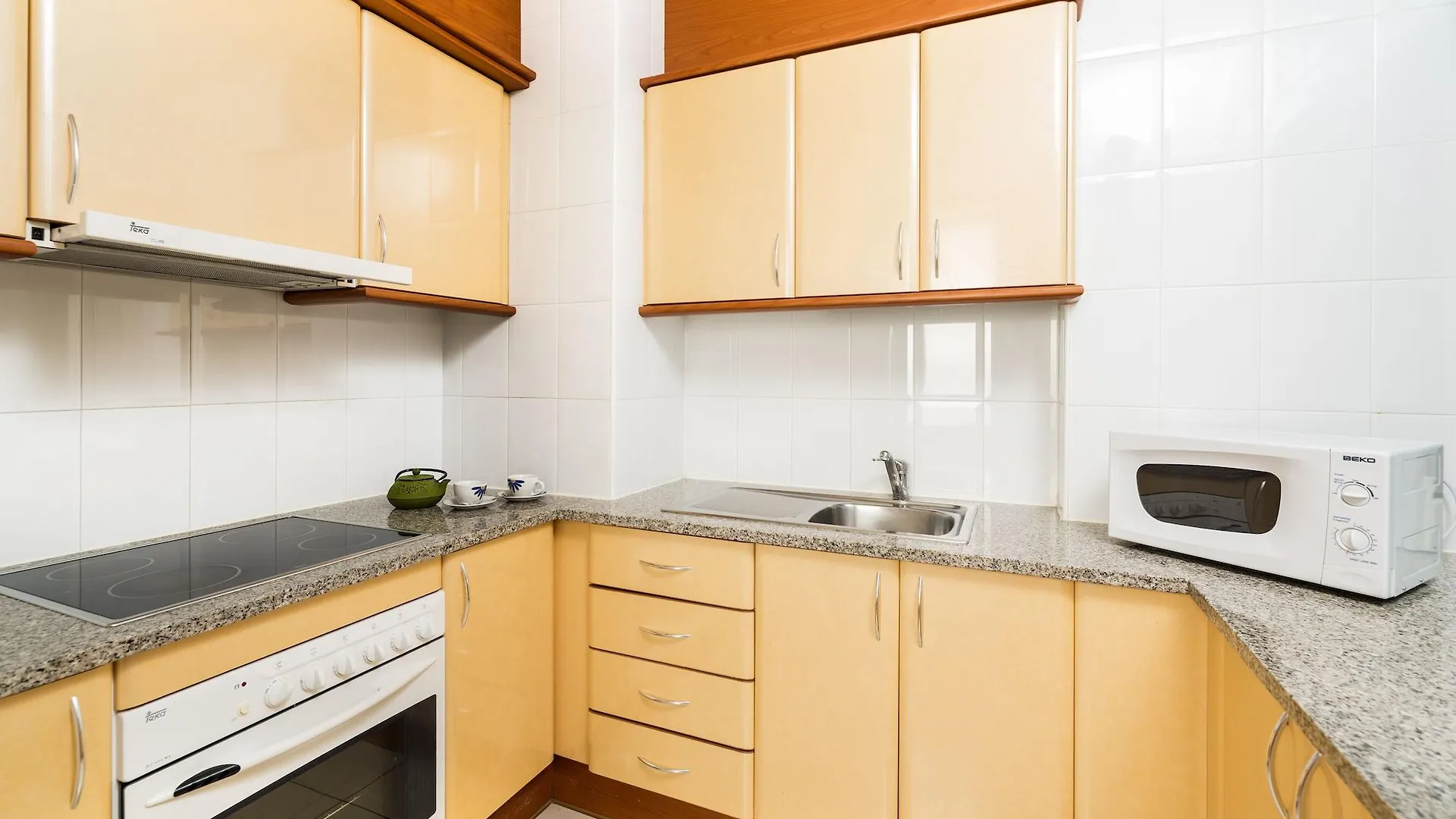 Aparthotel Costa Encantada Льорет-де-Мар 4*,